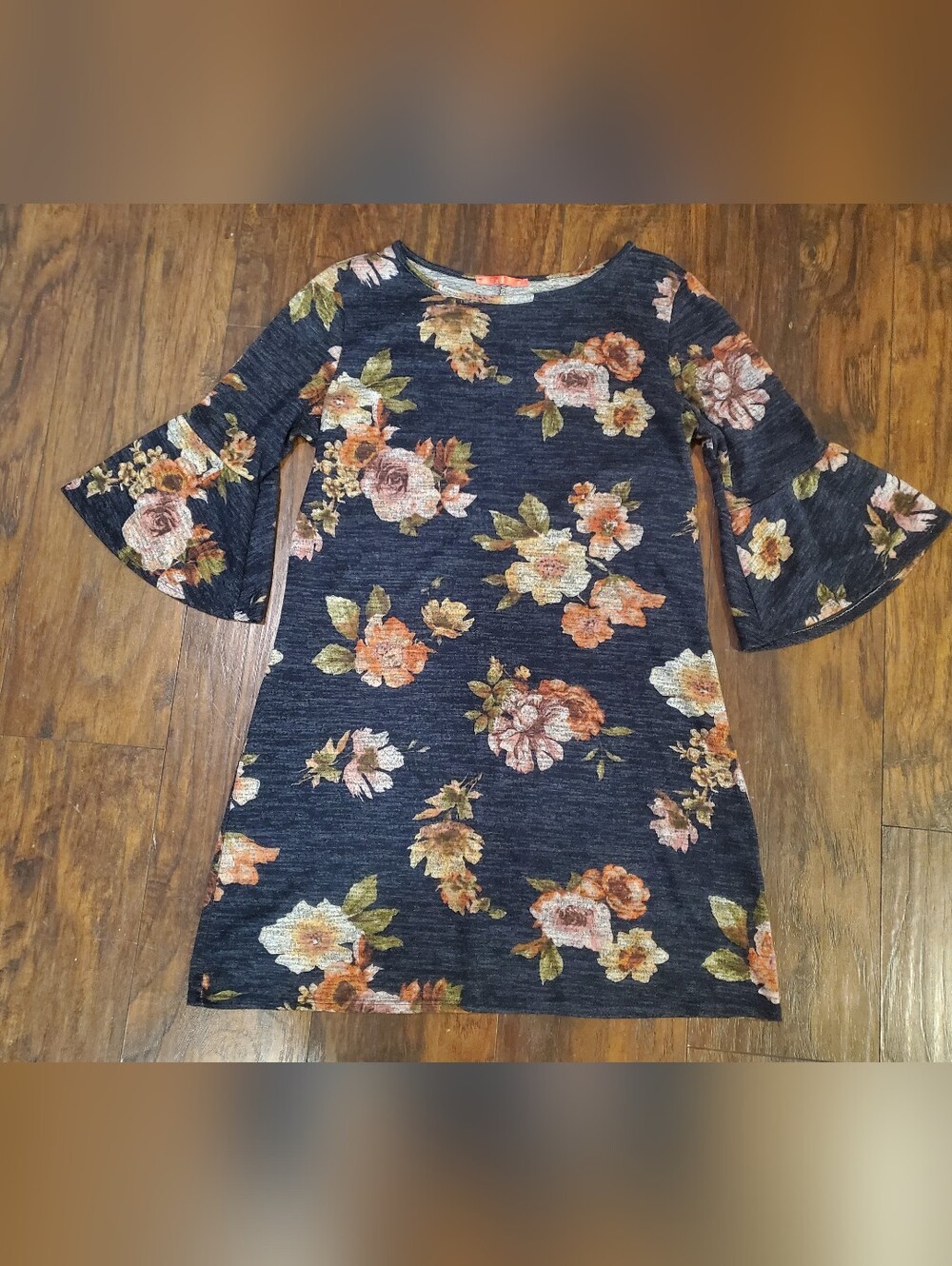 Women's Navy Floral Bell-Sleeve Tunic Top